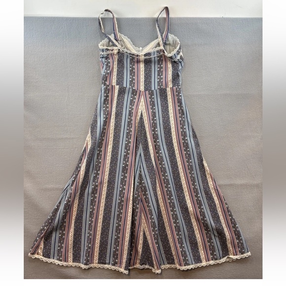 Reformation Sandalwood striped button-down midi dress with lace trim Size 4 - Picture 2 of 7